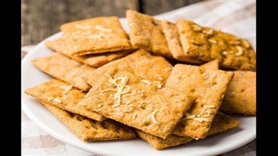 تغلب على الجوع المفاجئ واصنع بسكويت بالجبن سهل التحضير