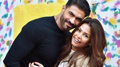 زوجة خالد سليم تتغزل به في عيد ميلاده (صور)