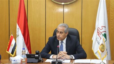 وزير القوى العاملة يوجه بتعديلات عاجلة على لوائح المركز القومي للسلامة والصحة المهنية