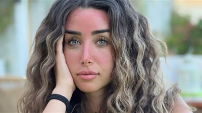 هنا الزاهد تهنئ زوجها بعيد ميلاده على طريقتها الخاصة (فيديو)