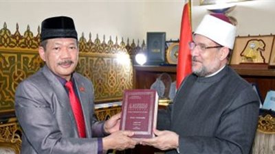 وزير الأوقاف يستقبل رئيس هيئة الزكاة الوطنية بإندونيسيا