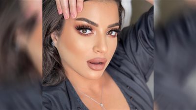 منى فاروق تهوس متابعيها بالكاجوال العصري على إنستجرام