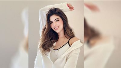 ميرنا جمال تهوس جمهورها بجمالها.. صور