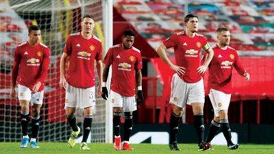 أستون فيلا يتقدم على مانشستر يونياتد في الشوط الأول