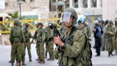 الاحتلال الإسرائيلي يفرج عن عميد الأسرى الفلسطينيين