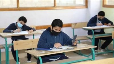 تداول نموذج امتحان اللغة العربية للشهادة الإعدادية بالقاهرة