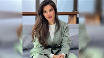 نادين نسيب نجيم تروج للموسم الجديد من صالون زهرة..صورة