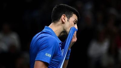 ديوكوفيتش يخسر نهائي باريس للتنس في مفاجأة مدوية