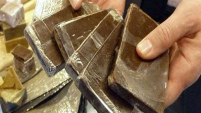 القبض على تاجر مخدرات بحوزته 8 كيلو حشيش في القليوبية
