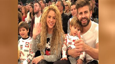 قميص شاكيرا.. أسرار اعتزال بيكيه كرة القدم