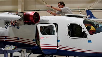 ناسا وبوينج تنتجان طائرة صديقة للبيئة