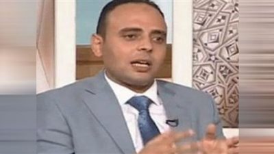 تراجُّع أسعار الدولار مرهون بمواجهة السوق السوداء