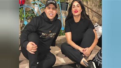 فيديو عن طريق الخطأ يثير الشكوك حول ارتباط عمر كمال بطليقة الفيشاوي (تفاصيل)