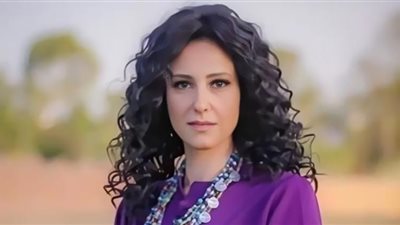 حنان مطاوع تتألق بالبوركيني على البحر