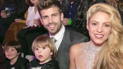 شاكيرا تخوض معركة قضائية شرسة ضد بيكيه.. فيديو