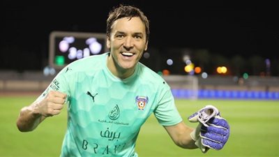 حارس الفيحاء يوجه رسالة إلى الهلال السعودي