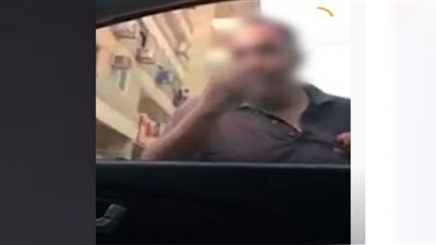 مصرى يسترد نقوده من نصاب بعد عام من اختفائه.. شاهد