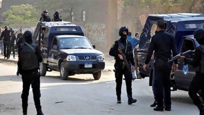 حبس المتهمين باحتجاز تاجر وإحباره على توقيع إيصالات أمانة