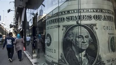 أسباب اختفاء السوق السوداء للدولار.. فيديو