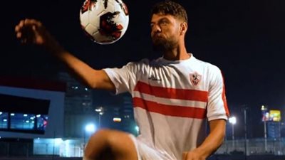 فيريرا يمنح مصطفى شلبي تعليمات خاصة في مران الزمالك