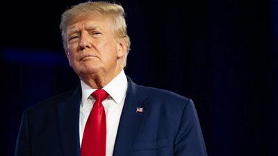 خطأ فادح لترامب في التمييز بين امرأة تتهمه بالاعتداء عليها وزوجته السابقة