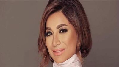 بسمة وهبة تقطع إجازتها من أجل قمة المناخ