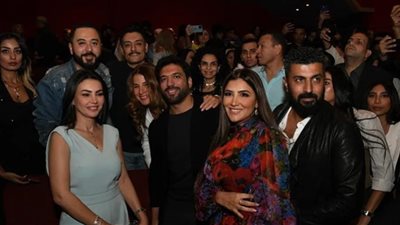 صور نجوم الفن من العرض الخاص لـ 