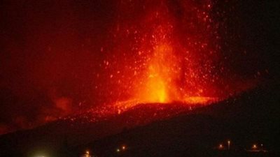 ثوران بركان يهدد بكارثة وشيكة (تفاصيل)