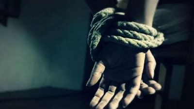 الحوثيون يقتلون قاضٍ ويلوحون بضرب أي نقطة على البحر الأحمر