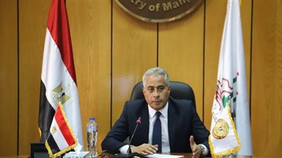 القوى العاملة توجه بالمتابعة الدورية للتحقق من فرص العمل