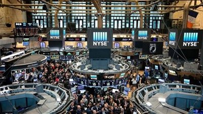 البورصة الأمريكية تغلق على انخفاض