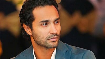 كريم فهمي يروج لـ