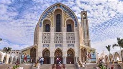 كهنة كنيسة مارجرجس بصنبو يفتتحون 