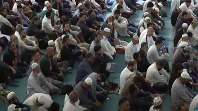 تبرعات المسلمين تنهال على ضحايا فيضانات باكستان (فيديو)