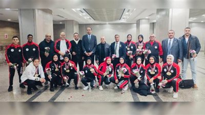 وزير الرياضة ينيب مساعده لاستقبال رسمى للبعثة المصرية لرفع الأثقال بمطار القاهرة