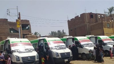 الكشف على 2500 مواطن بالقوافل الطبية بأسوان