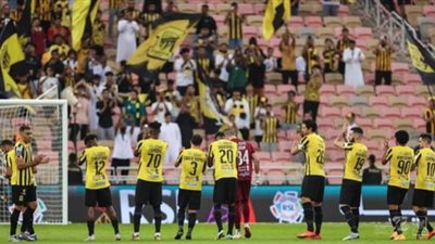 الصقري يفتح النار على نجوم الاتحاد السعودي: