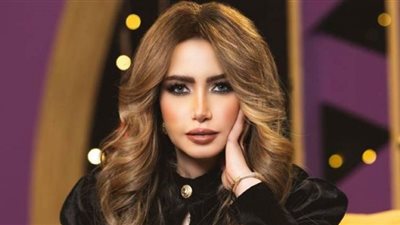 مي العيدان تسخر من محمد الترك طليق دنيا بطمة