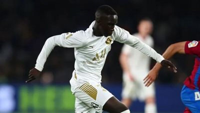 مدرب أستراليا يراهن على لاعب صاعد أسكتلندي في المونديال