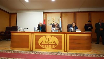 محافظ كفر الشيخ يوجه بسرعة الإنتهاء من المشروعات الخدمية