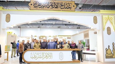 الضويني يتفقد تجهيزات جناح الأزهر بمعرض القاهرة الدولي للكتاب