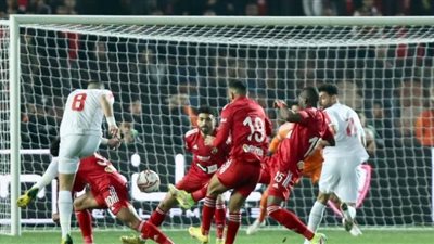 مرور 30 دقيقة من القمة..تسديدة صاورخية من دونجا والشناوي يتألق