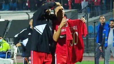 الأهلى يقسو على الزمالك بثلاثية كهربا وشريف فى القمة 125