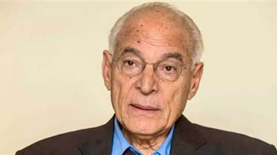 فاروق الباز يحذر من اقتراب يوم القيامة (فيديو)