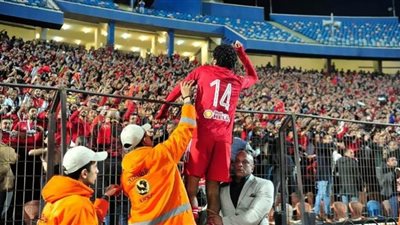 فيديو.. هتافات جنونية لجماهير الأهلي بعد الفوز على الزمالك