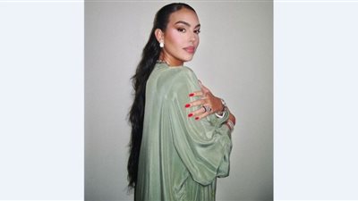 تعليق صادم من شرطة الموضة على فستان جورجينا في حفل Joy Awards 2023