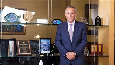 رؤوف غبور .. محطات في حياة ملياردير بدأ عالم البيزنس بـ 15 قرشًا