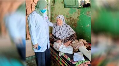 الكشف علي 1300 شخص خلال القافلة الطبية بالكيلو 17 بالقنطرة غرب