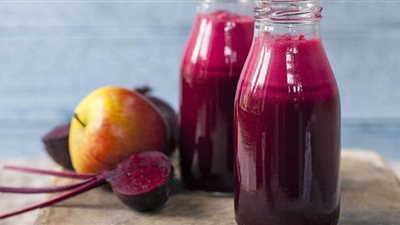 طريقة تحضير عصير البنجر بالتفاح والكرفس لمرضى السكر