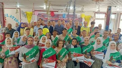 تكريم المتفوقين علمياً من أبناء أعضاء نادى الشباب والرياضة بالشرقية